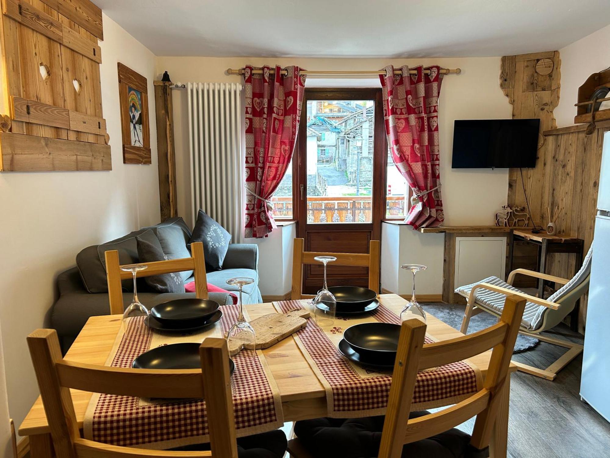 Maison Rongier Nel Centro Di Cogne Bagian luar foto